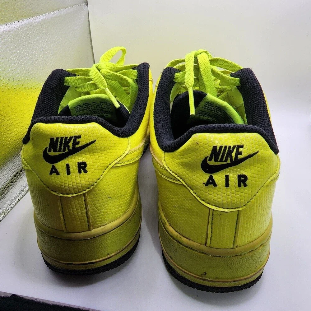 Nike 6.5 Youth Air Force 1 AF1 VOLT Neon Yellow LV8 Sneakers Shoes AO2288-700 - Picture 11 of 14